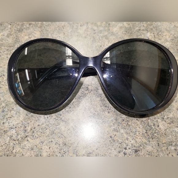 Versace  (non verified) prescription - Sunglasses - Picture 2 of 9